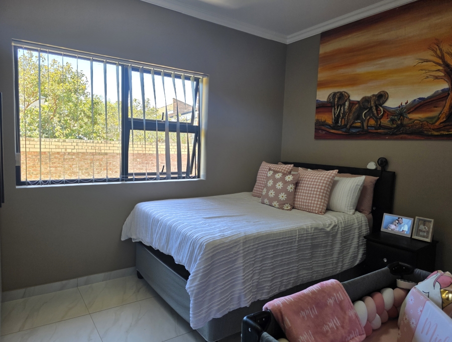 3 Bedroom Property for Sale in Wavecrest Eastern Cape